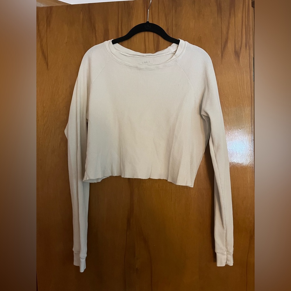 Cropped brandy Melville long sleeve white top